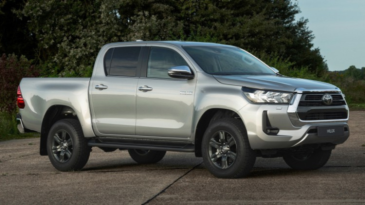 toyota hilux als hybrid: milder wilder